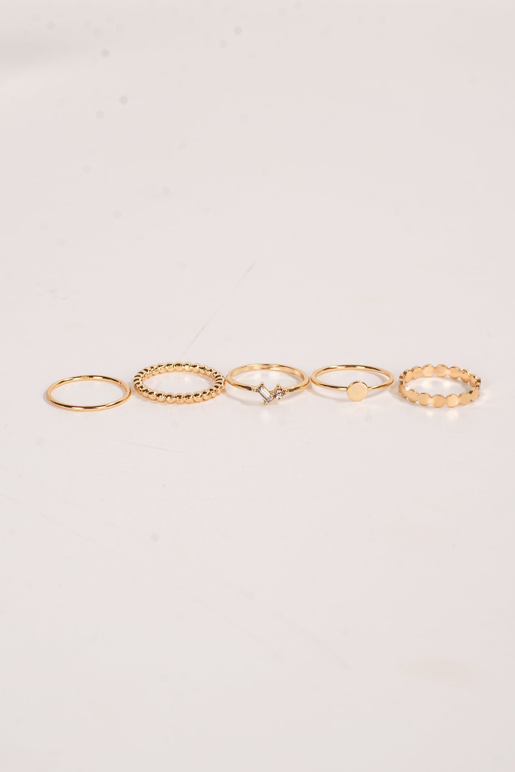 shopdressup_gold_ring_set-4_344a603b-585c-47d5-84ba-d0f5348438f8.jpg